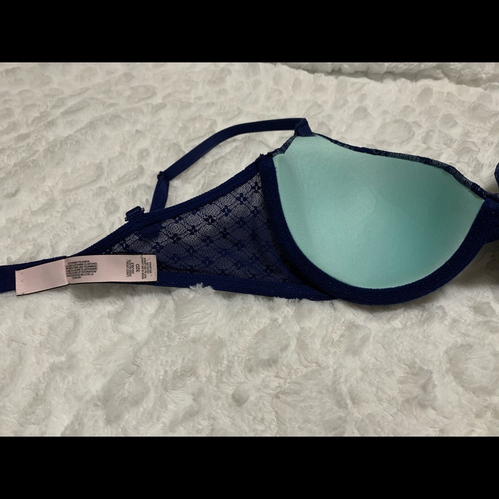 Bra - Picture 3 of 3